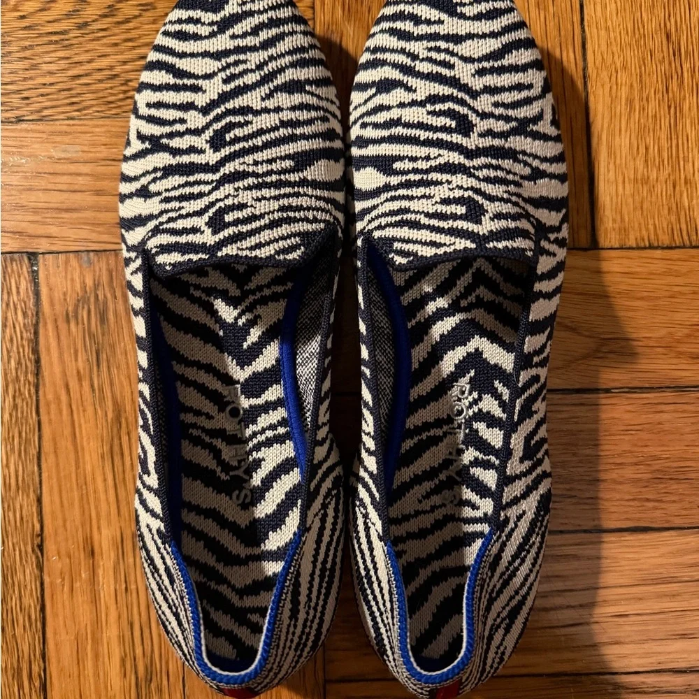 Rothy's Daily Flat in Navy Zebra Print 9.5 - Picture 2 of 3